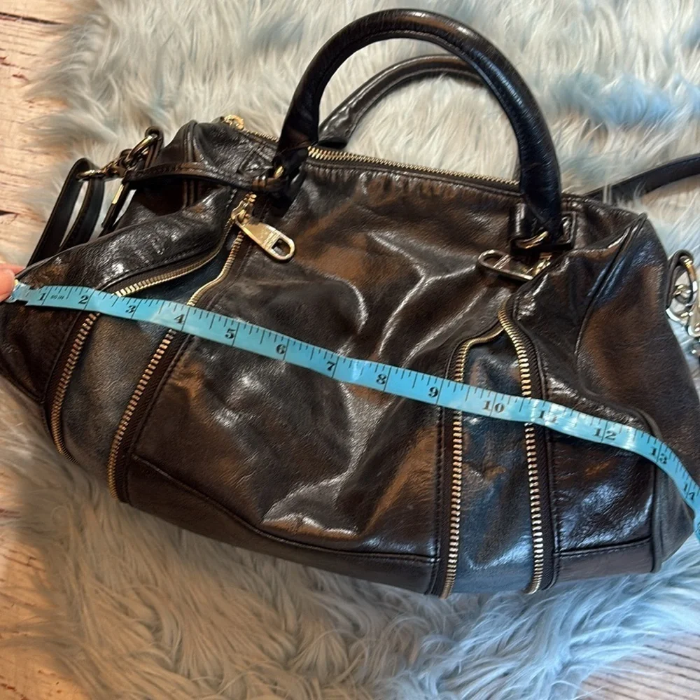 Badgley Mischka Dual Zip Blue Leather Bag